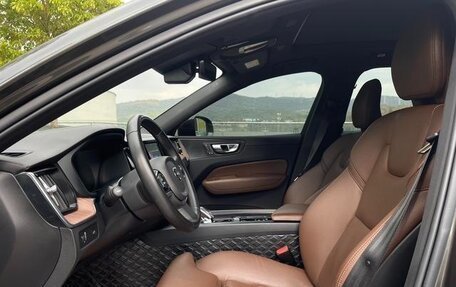 Volvo XC60 II, 2022 год, 2 800 300 рублей, 8 фотография