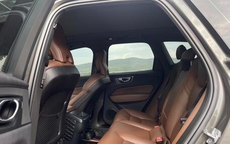 Volvo XC60 II, 2022 год, 2 800 300 рублей, 9 фотография