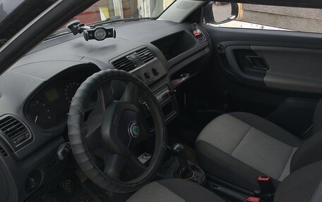 Skoda Fabia II, 2010 год, 350 000 рублей, 5 фотография