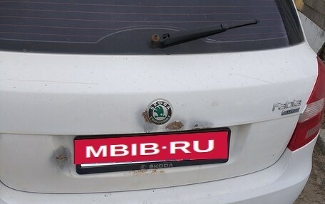 Skoda Fabia II, 2010 год, 350 000 рублей, 3 фотография