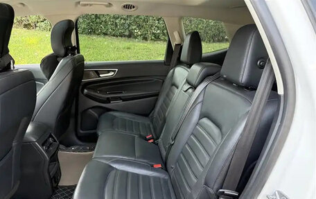 Ford Edge II рестайлинг, 2020 год, 2 250 000 рублей, 13 фотография