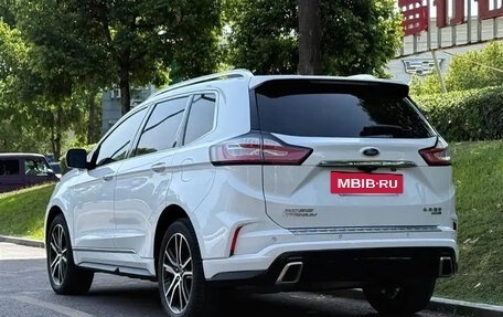 Ford Edge II рестайлинг, 2020 год, 2 250 000 рублей, 4 фотография
