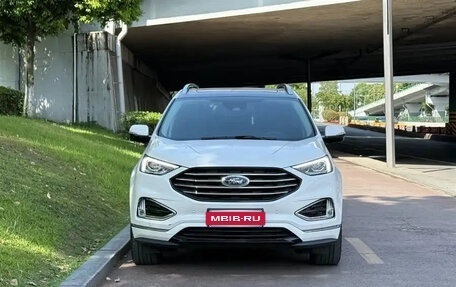 Ford Edge II рестайлинг, 2020 год, 2 250 000 рублей, 2 фотография