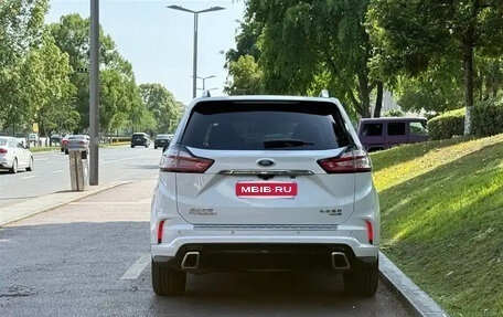 Ford Edge II рестайлинг, 2020 год, 2 250 000 рублей, 5 фотография