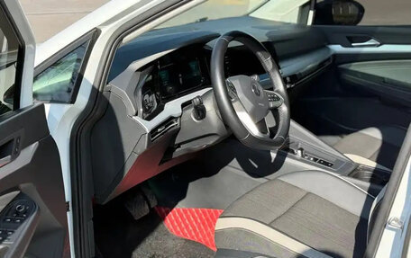 Volkswagen Golf VIII, 2021 год, 1 450 000 рублей, 4 фотография