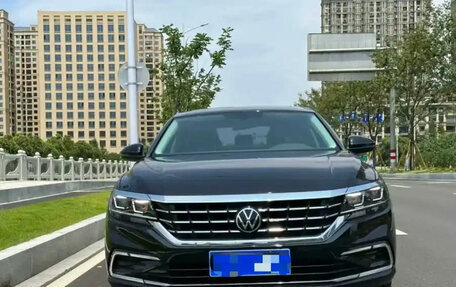 Volkswagen Passat B8 рестайлинг, 2021 год, 1 890 000 рублей, 2 фотография