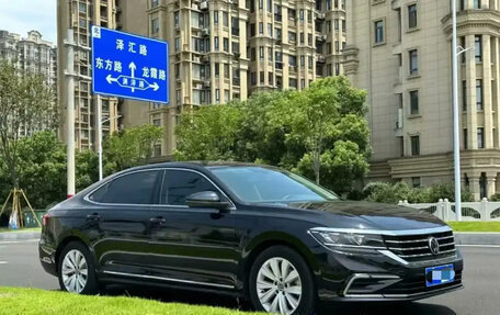 Volkswagen Passat B8 рестайлинг, 2021 год, 1 890 000 рублей, 3 фотография