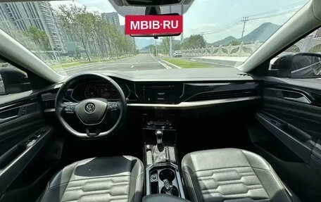 Volkswagen Passat B8 рестайлинг, 2021 год, 1 890 000 рублей, 11 фотография