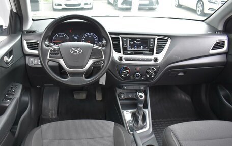 Hyundai Solaris II рестайлинг, 2019 год, 1 350 000 рублей, 6 фотография