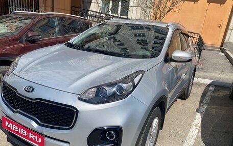 KIA Sportage IV рестайлинг, 2018 год, 2 300 000 рублей, 3 фотография