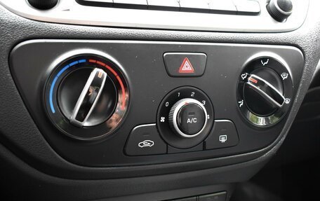 Hyundai Solaris II рестайлинг, 2019 год, 1 350 000 рублей, 13 фотография