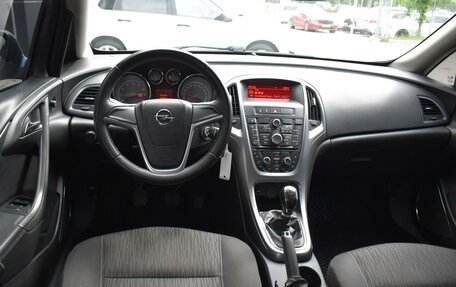 Opel Astra J, 2013 год, 795 000 рублей, 6 фотография