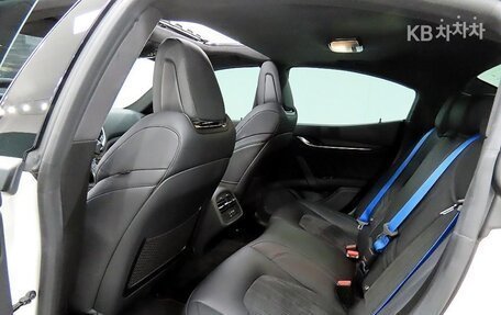 Maserati Ghibli, 2022 год, 5 100 000 рублей, 6 фотография