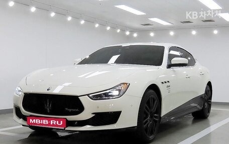 Maserati Ghibli, 2022 год, 5 100 000 рублей, 2 фотография