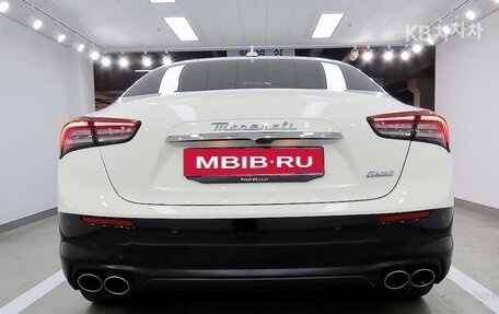 Maserati Ghibli, 2022 год, 5 100 000 рублей, 3 фотография