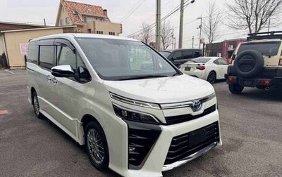 Toyota Voxy III, 2021 год, 1 896 000 рублей, 1 фотография