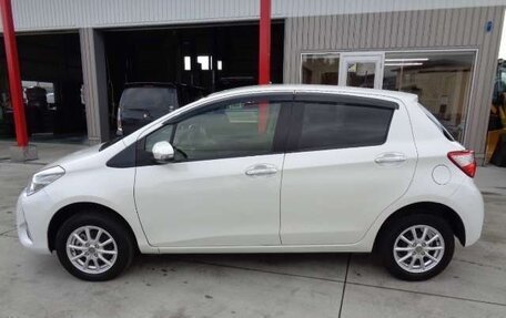 Toyota Vitz, 2020 год, 947 000 рублей, 2 фотография
