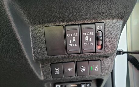 Honda Freed II, 2021 год, 1 410 000 рублей, 15 фотография