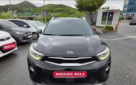 KIA Stonic, 2020 год, 1 185 000 рублей, 3 фотография