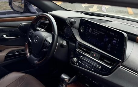Lexus ES VII, 2022 год, 2 790 100 рублей, 13 фотография