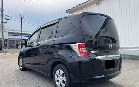 Honda Freed I, 2016 год, 952 000 рублей, 4 фотография