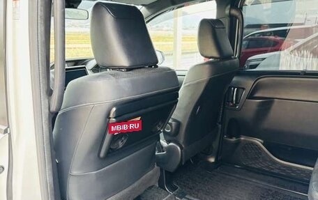 Toyota Voxy III, 2021 год, 1 994 000 рублей, 16 фотография
