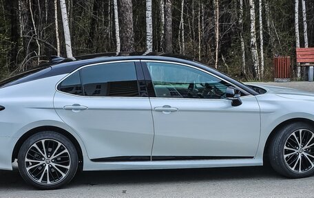 Toyota Camry, 2020 год, 3 270 000 рублей, 7 фотография