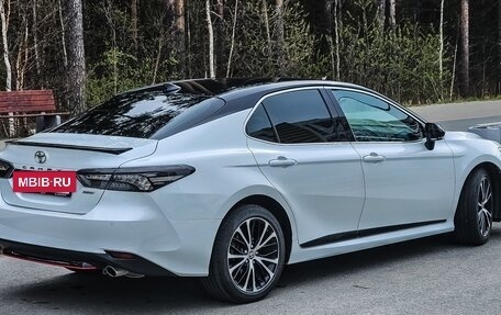 Toyota Camry, 2020 год, 3 270 000 рублей, 6 фотография