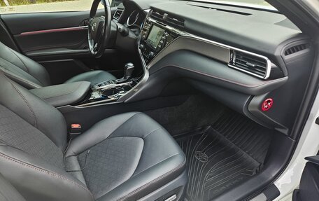 Toyota Camry, 2020 год, 3 270 000 рублей, 26 фотография