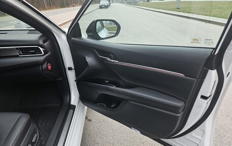 Toyota Camry, 2020 год, 3 270 000 рублей, 27 фотография