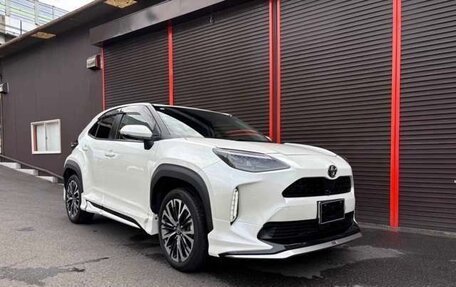 Toyota Yaris Cross, 2022 год, 1 298 000 рублей, 7 фотография