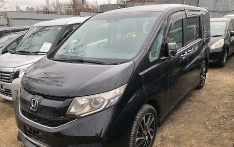 Honda Stepwgn IV, 2015 год, 2 300 000 рублей, 2 фотография