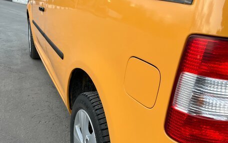Volkswagen Caddy III рестайлинг, 2005 год, 900 000 рублей, 23 фотография