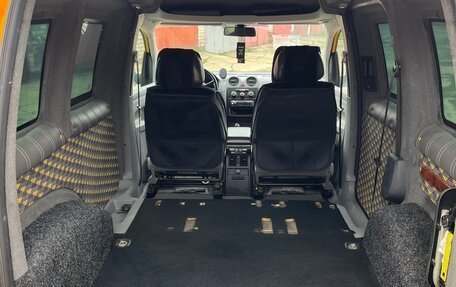 Volkswagen Caddy III рестайлинг, 2005 год, 900 000 рублей, 25 фотография