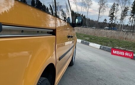 Volkswagen Caddy III рестайлинг, 2005 год, 900 000 рублей, 21 фотография