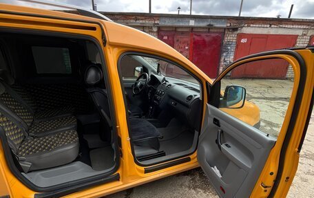 Volkswagen Caddy III рестайлинг, 2005 год, 900 000 рублей, 38 фотография