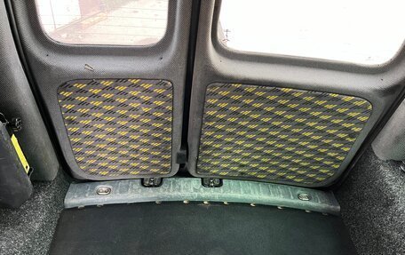 Volkswagen Caddy III рестайлинг, 2005 год, 900 000 рублей, 39 фотография