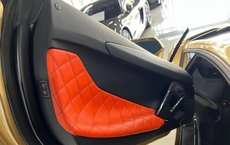 Lamborghini Aventador I рестайлинг, 2019 год, 32 000 000 рублей, 6 фотография