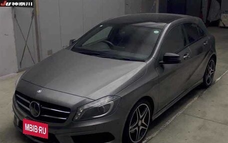 Mercedes-Benz A-Класс, 2013 год, 960 000 рублей, 2 фотография