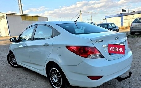 Hyundai Solaris II рестайлинг, 2012 год, 635 000 рублей, 3 фотография