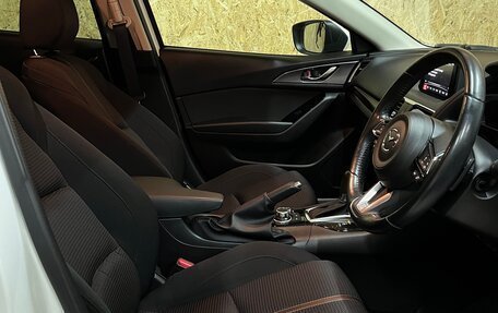 Mazda Axela, 2017 год, 1 800 000 рублей, 8 фотография