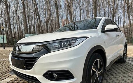 Honda Vezel, 2021 год, 1 320 000 рублей, 1 фотография