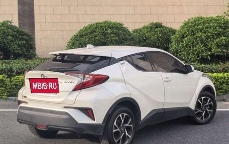 Toyota C-HR I рестайлинг, 2020 год, 1 899 500 рублей, 4 фотография