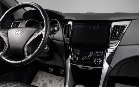Hyundai Sonata VI, 2011 год, 1 149 000 рублей, 11 фотография