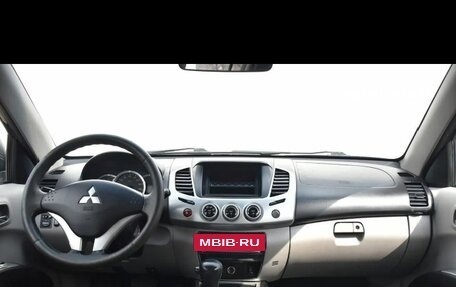 Mitsubishi L200 IV рестайлинг, 2011 год, 1 329 999 рублей, 3 фотография