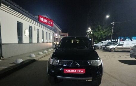 Mitsubishi L200 IV рестайлинг, 2011 год, 1 329 999 рублей, 7 фотография