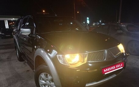 Mitsubishi L200 IV рестайлинг, 2011 год, 1 329 999 рублей, 12 фотография