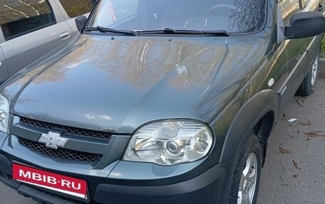 Chevrolet Niva I рестайлинг, 2011 год, 780 000 рублей, 2 фотография