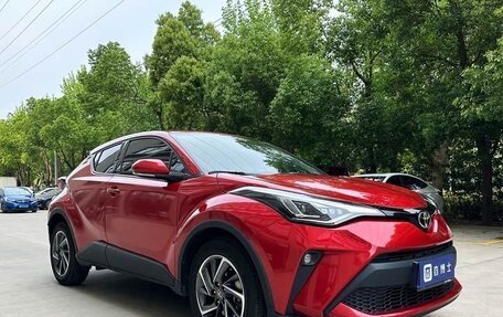 Toyota C-HR I рестайлинг, 2021 год, 1 850 000 рублей, 6 фотография