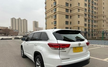 Toyota Highlander III, 2021 год, 2 600 443 рублей, 2 фотография